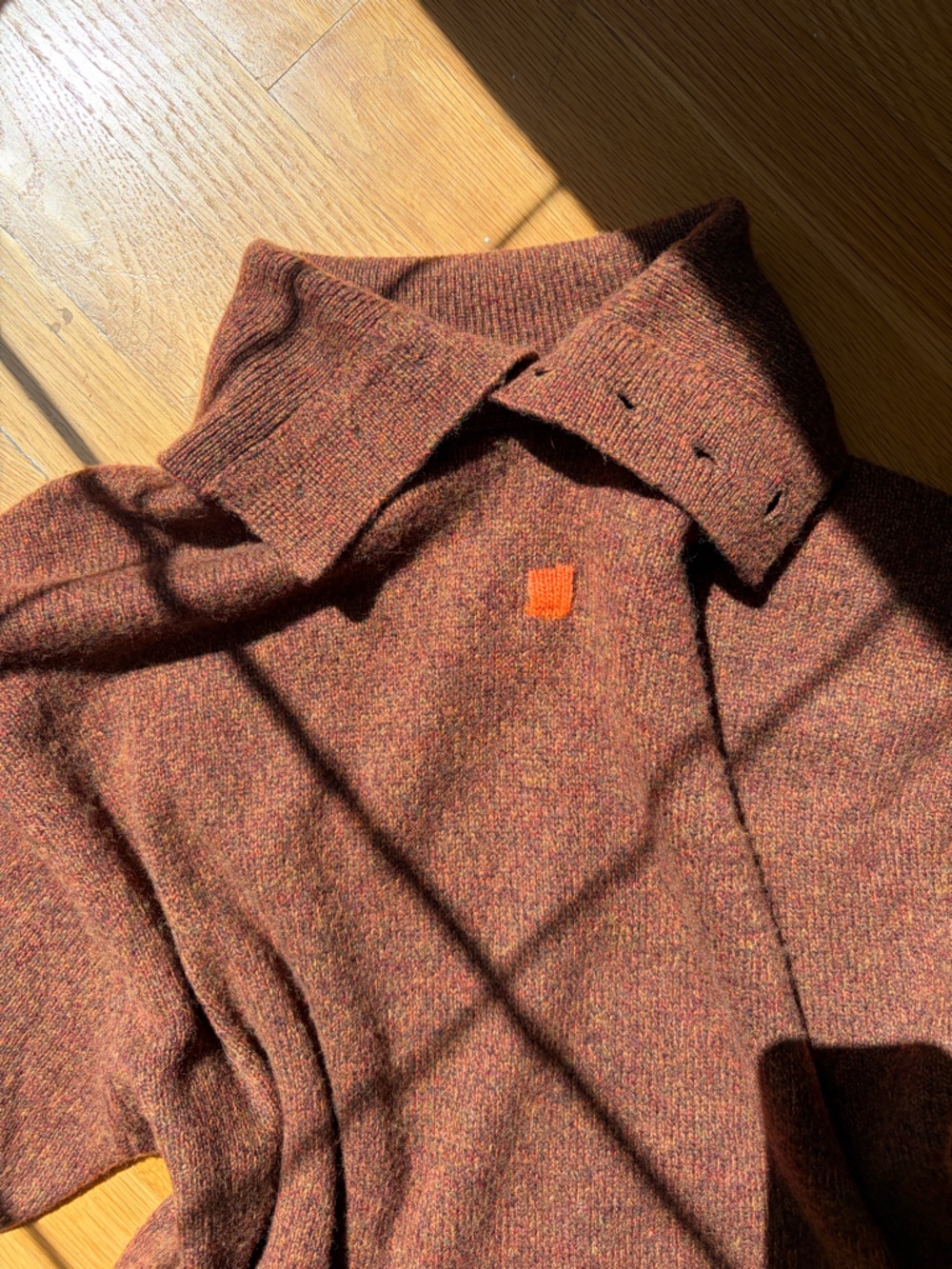 Rust Mélange Turtleneck Sweater - Women
